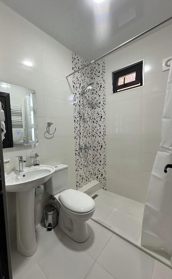 Hotel Bina N28 Kutaisi Exterior foto