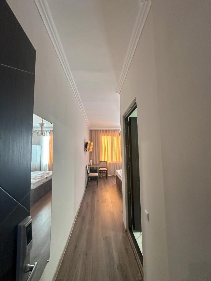 Hotel Bina N28 Kutaisi Exterior foto