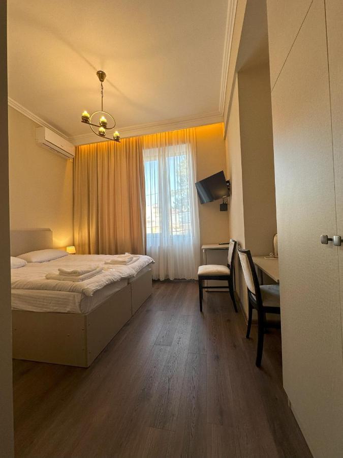 Hotel Bina N28 Kutaisi Exterior foto