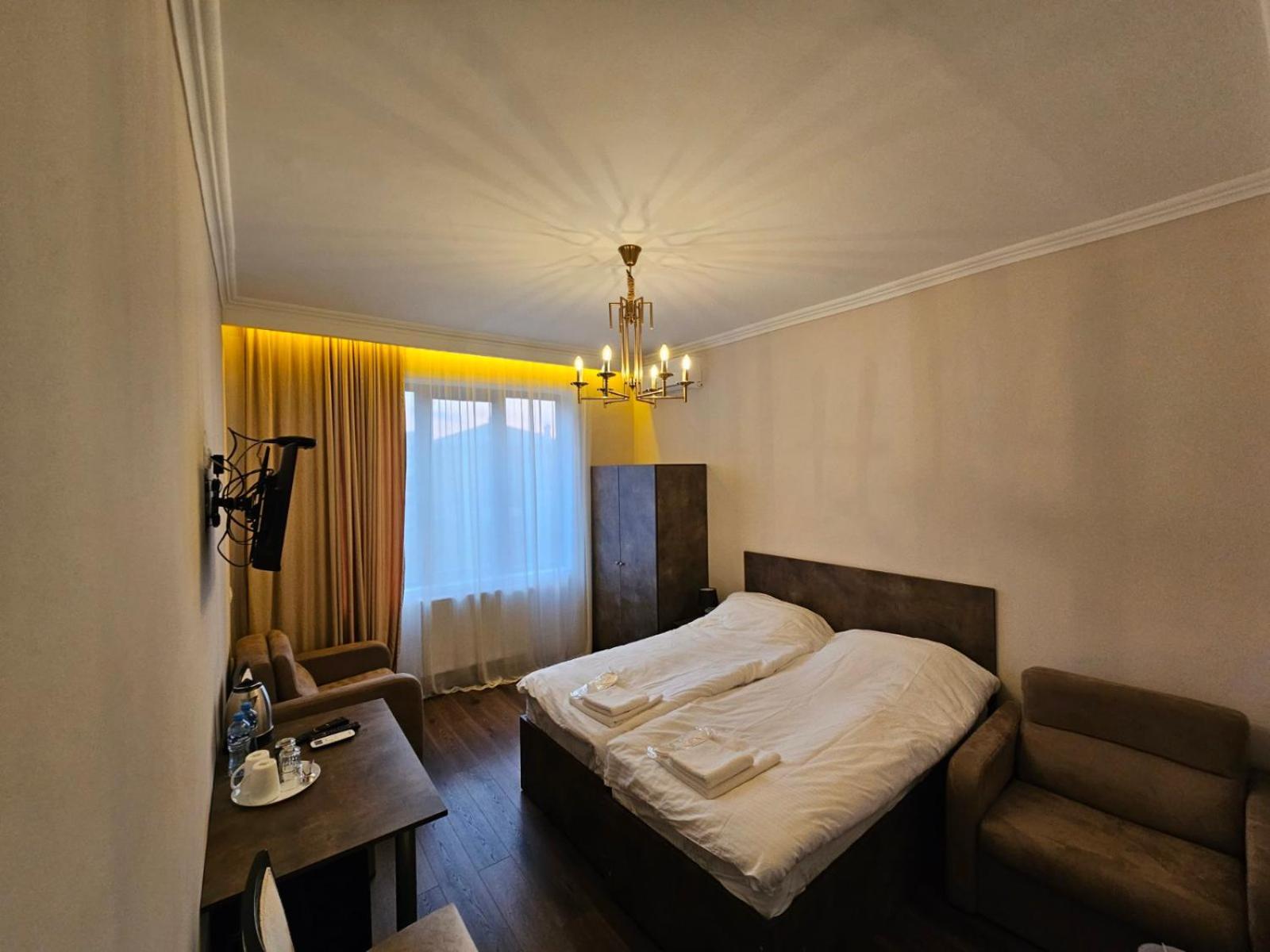 Hotel Bina N28 Kutaisi Exterior foto